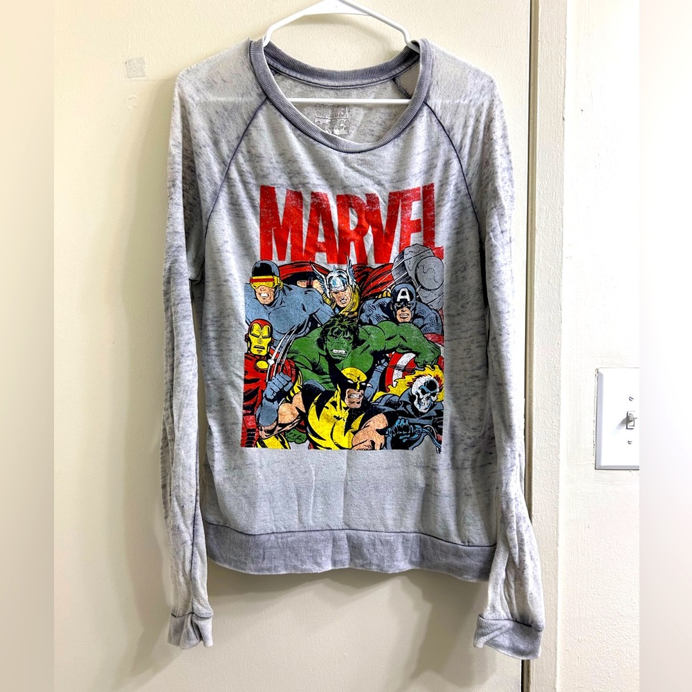 XL Junior's Marvel ultra lightweight sweater